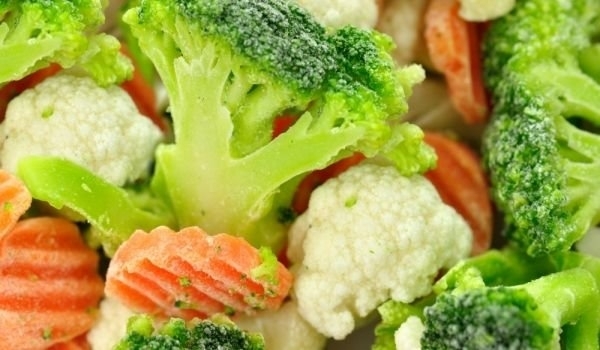 198 проверки на пакетирани пресни и замразени плодове и зеленчуци