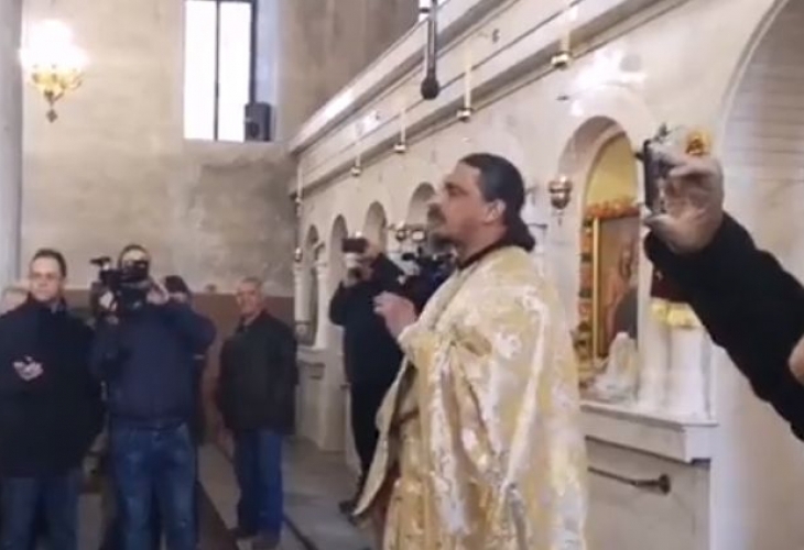 Църквата в Петрич тази сутрин се превърна в сцена на