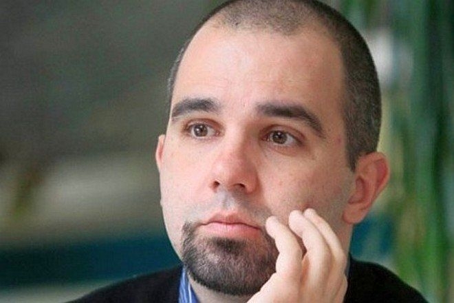 Слави Трифонов няма да участва в лично качество в политиката
