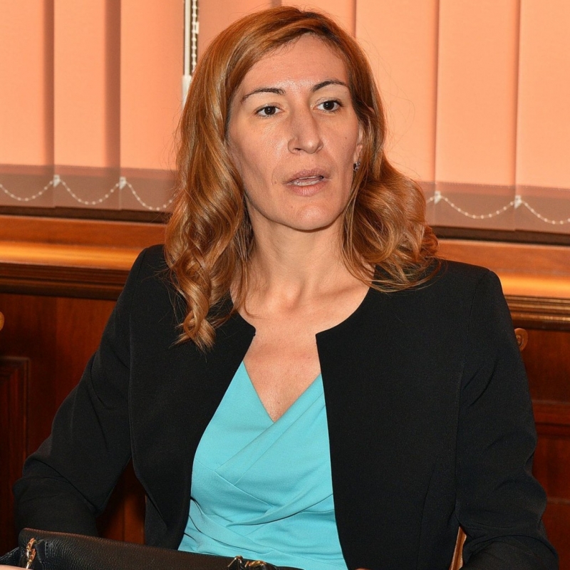 Министерството на туризма заличи 18 дружества регистрирани като туроператори и