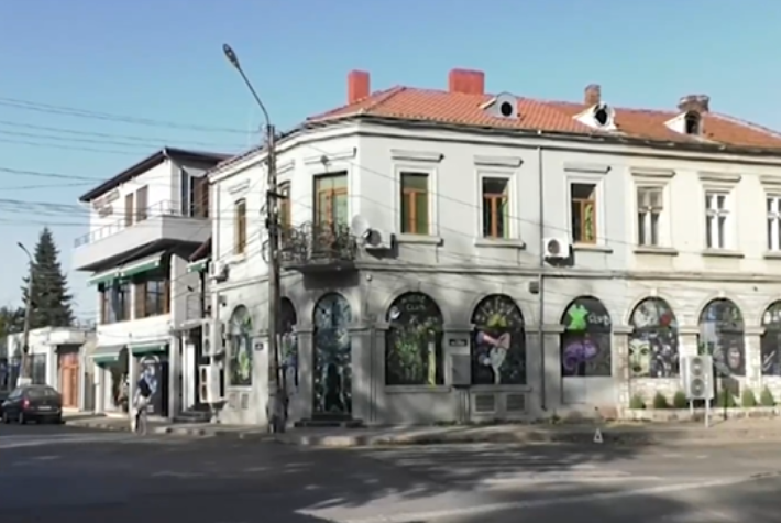 Пребитият 43 годишен мъж от Варна пред дискотека в Лом е