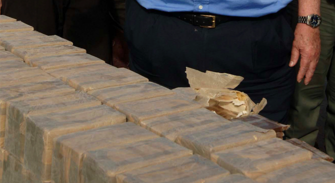 850 кг хероин са били заловени при операции в два