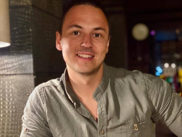 Младши инспектор старши полицай в група Охрана на обществения