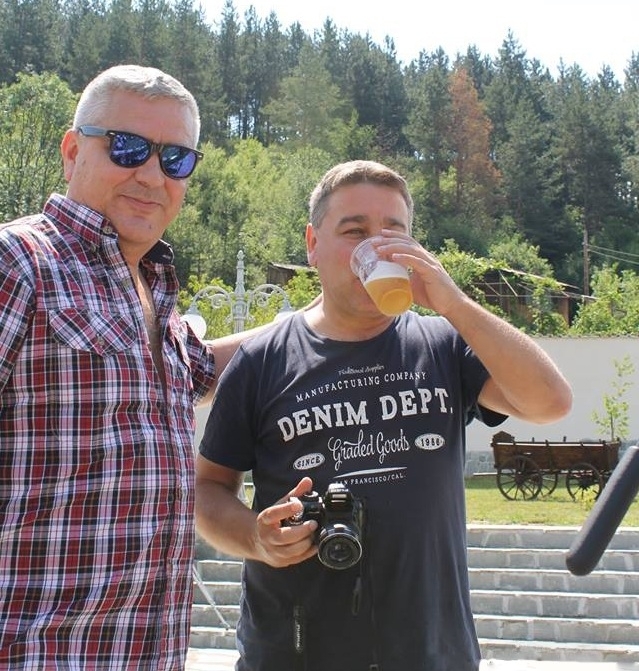 В днешно време е изключително модерно да си патриот Печелиш