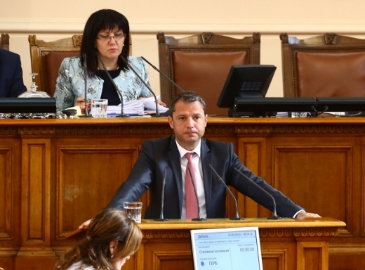 Горещи дебати се разиграха в парламента Преди малко председателят на парламента Цвета