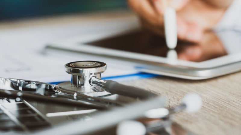 След старта на електронните направления лекари споделят че новата системата