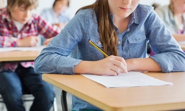 Сборни паралелки и онлайн обучение за учениците в случай че