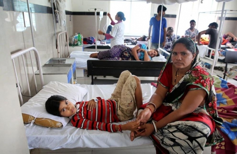 Руските здравни власти предупредиха пътуващите в Индия за избухване на опасната