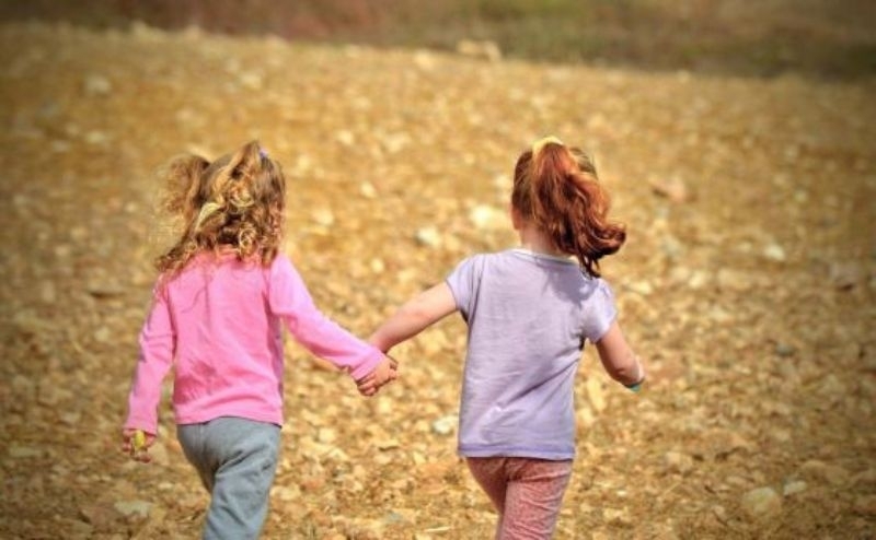 Държавната агенция за закрила на детето организира и координира връщането на две