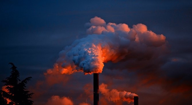 Въздухът у нас е рекордно мръсен а пикът се задава