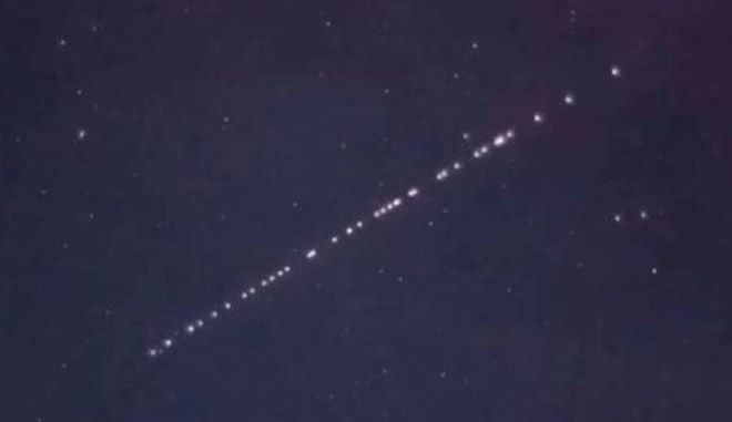Сателитите на Илон Мъск започнаха да падат на Земята, опасни ли са?