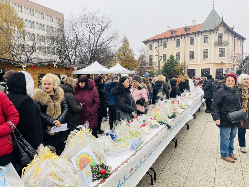 Община Враца продължава традицията големите празници да се честват на