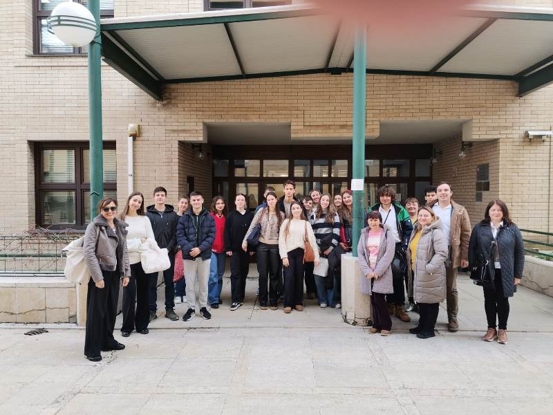 Учители от ППМГ Акад Иван Ценов във Враца взеха участие