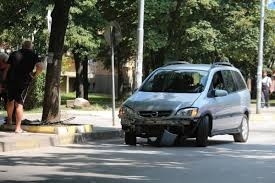 Пиян шофьор е катастрофирал с лек автомобил Опел в Берковица