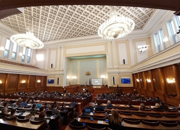 Френското предложение за отпадане на ветото за Северна Македония известно