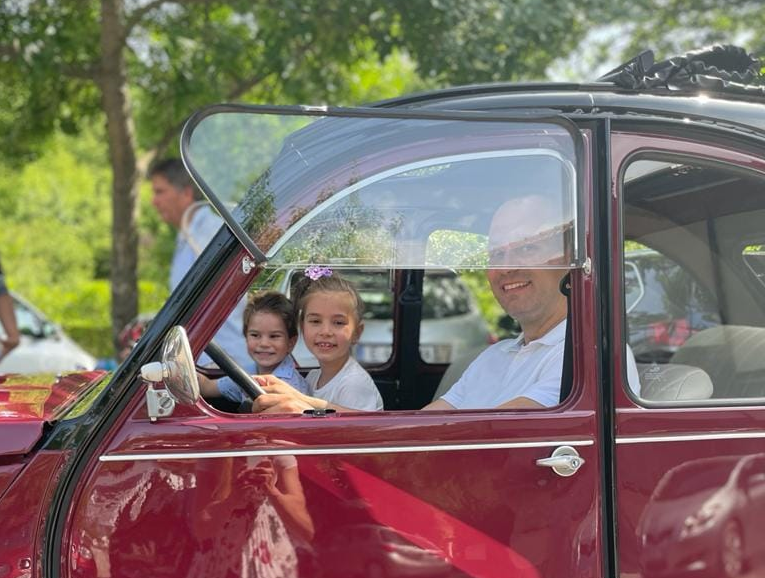 Кметът на Враца Калин Каменов честити празника на децата Ето какво