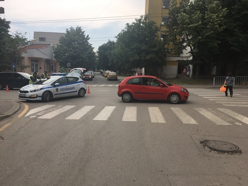 Пиян шофьор блъсна баба във Враца съобщиха от пресцентъра на