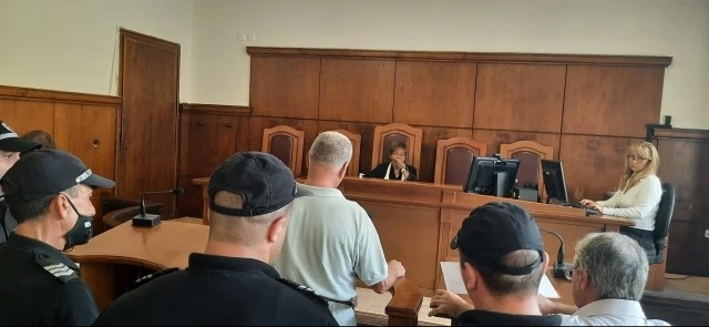 Съжалявам за стореното но бях ограбен с огромна сума Това