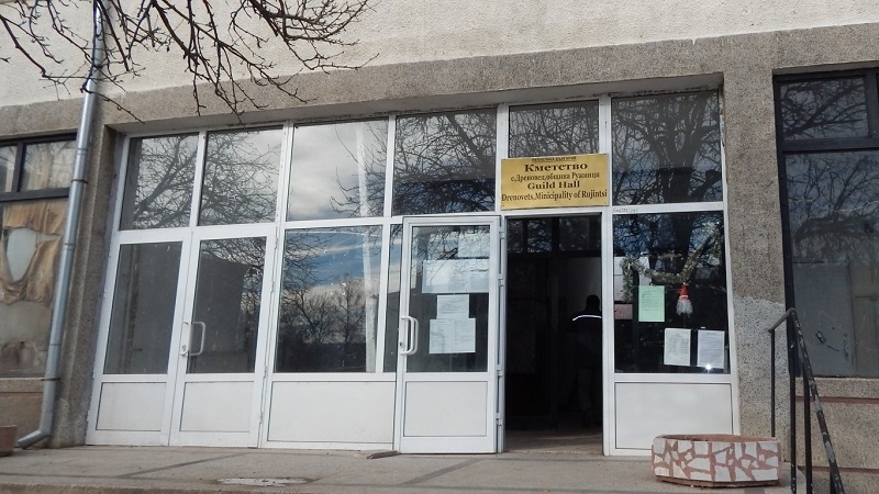 Двуседмична каратина е наложена на съпругата на 66 годишния мъж от