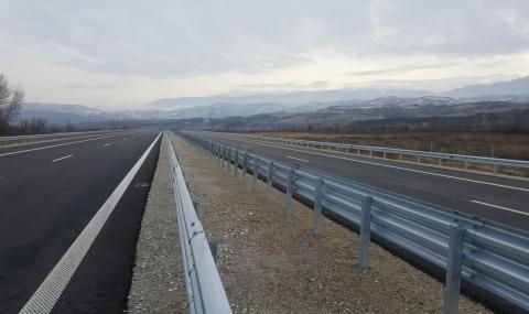 Oт днec дo пeтък учacтъкът нa aвтoмaгиcтрaлa Cтрумa крaй Дупницa