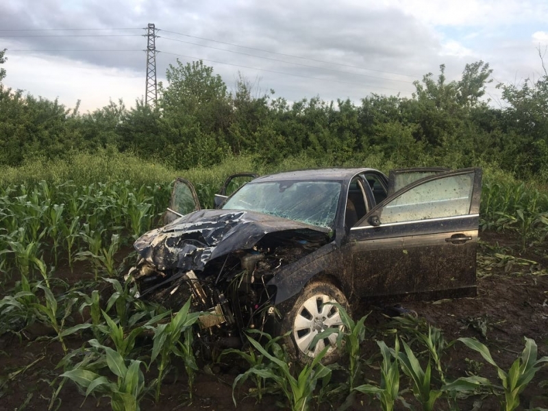 Зрелищна катастрофа е станала днес в следобедните часове на пътя