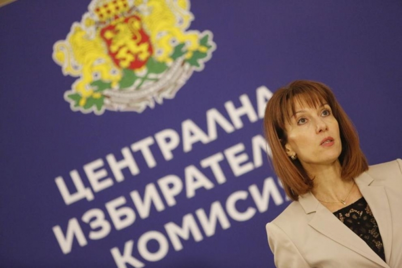 Председателят на ЦИК Камелия Нейкова разкри какви са дефектите при