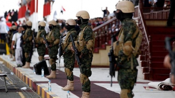 Експлозия стана по време на парад за дипломирането на военнослужещи