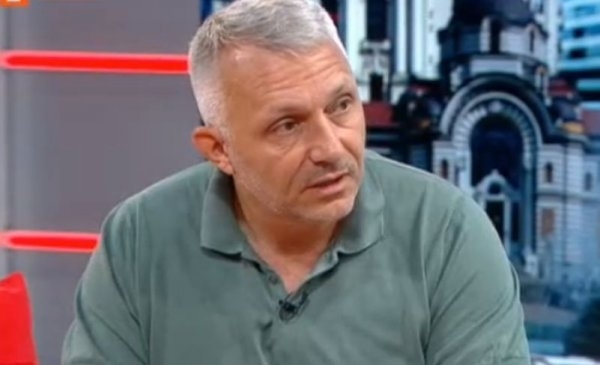 Още миналата година на площада обърнах внимание че реалната политическа