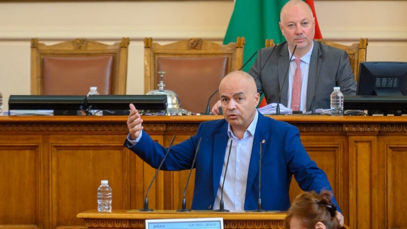 БСП влезе в спор с председателя на парламента Росен Желязков