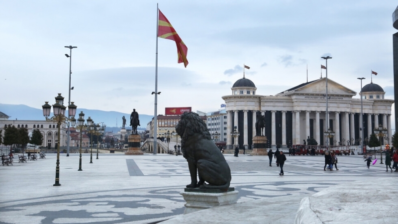 54 годишен мъж е задържан за вандалския акт срещу българското