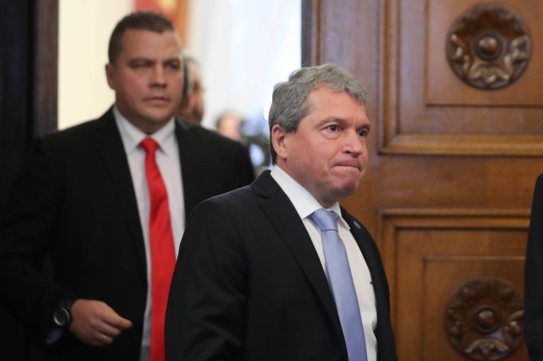 Започват срещите на Има такъв народ с парламентарните групи в