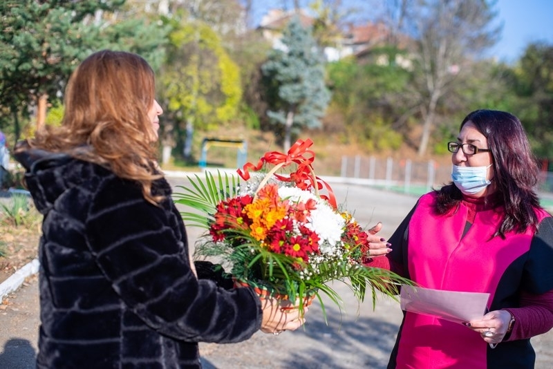 В Деня на народните будители 1 ноември кметът на