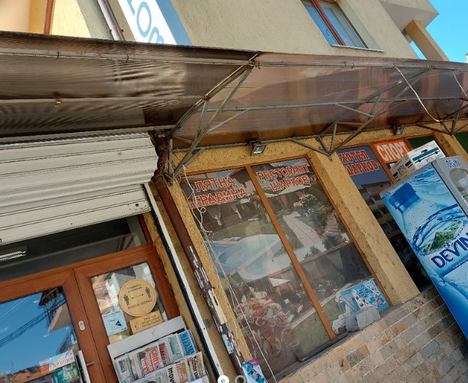 Полицаи търсят бандит потрошил навес в Мездренско съобщиха от МВР