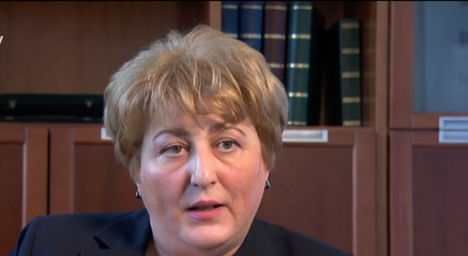 Не съм видяла хора на покрива но има следи и