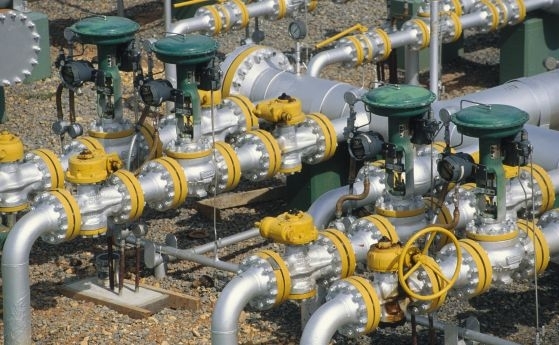 "Газпром" е намалил с още една трета газовите си доставки