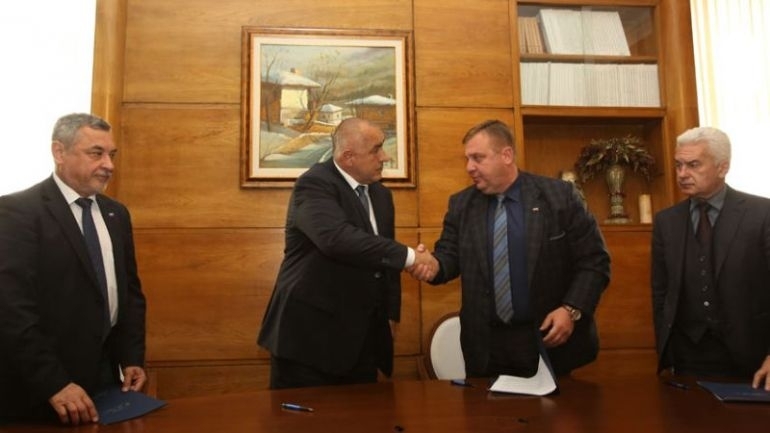 Тази агония в държавата повече не може да продължава абсурд