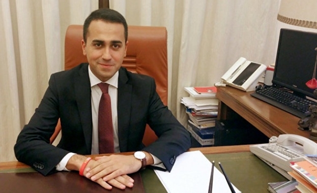 Италия заяви днес че арогантната Франция рискува да стане неин