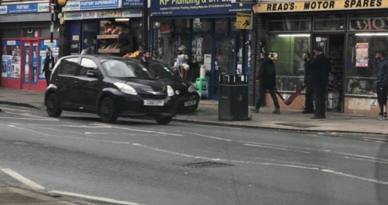 Инцидент пред български ресторант в Стратфорд Източен Лондон вдигна на