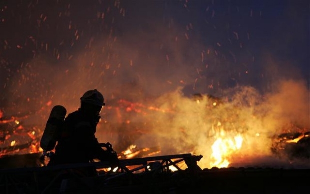 Двама души бяха ранени тази сутрин при пожар в бизнес
