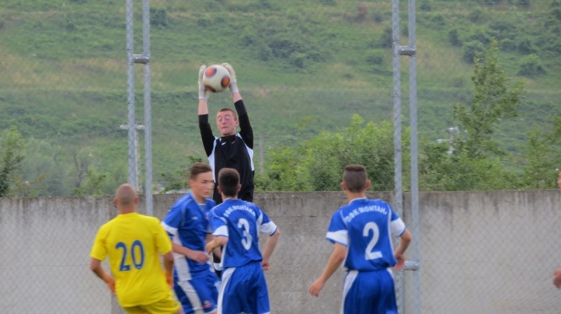 Юношеските елитни отбори на Монтана играха приятелска среща на терена