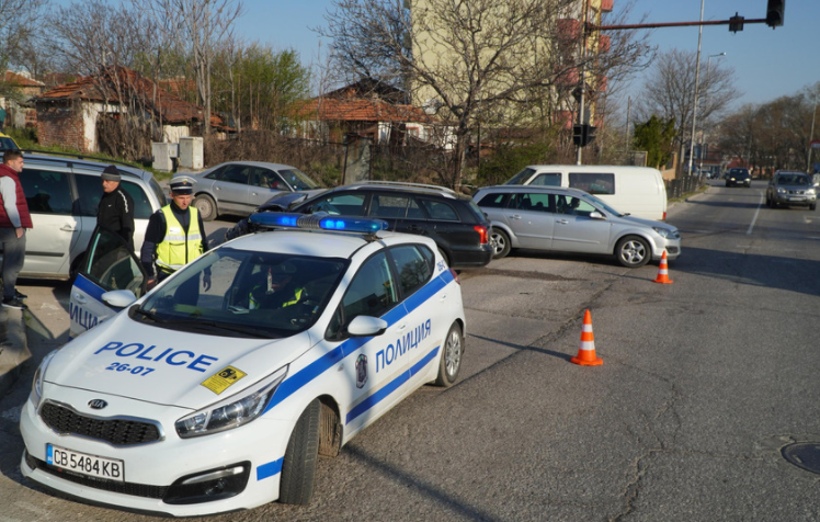 Един шофьор пострада при катастрофа тази сутрин в Хасково. Инцидентът