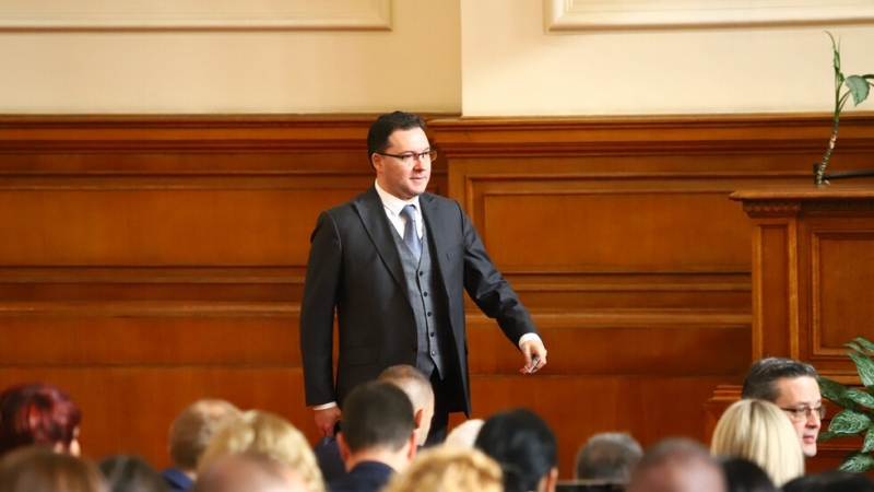 От ГЕРБ поискаха оставката и на главния секретар на МВР