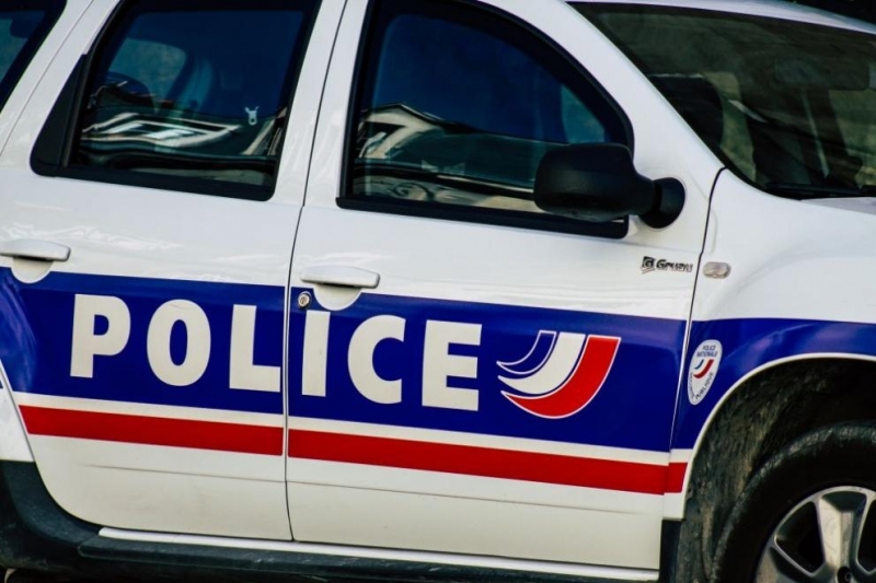 Френската полиция евакуира тулузката катедрала Сен Етиен след като мъж