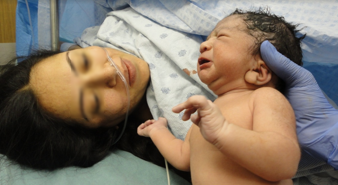 18 годишна родилка от Пазарджик и бебето й са спасени от