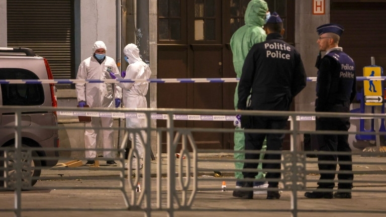Полицаи убиха мъж, докато издирват стрелеца от Брюксел