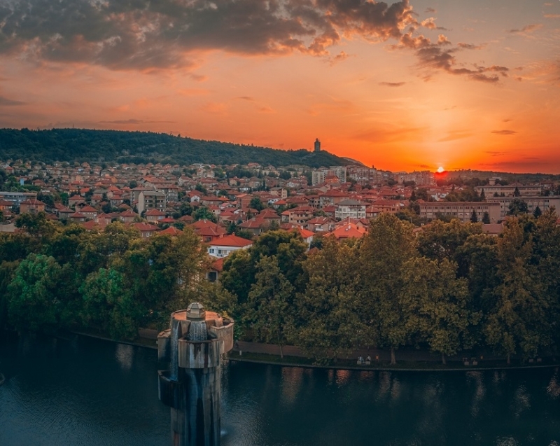 3 май 2023 г Хензел и Гретел по Братя Грим