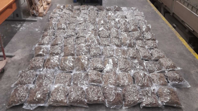 Митнически служители и гранични полицаи на ГКПП Капитан Андреево откриха