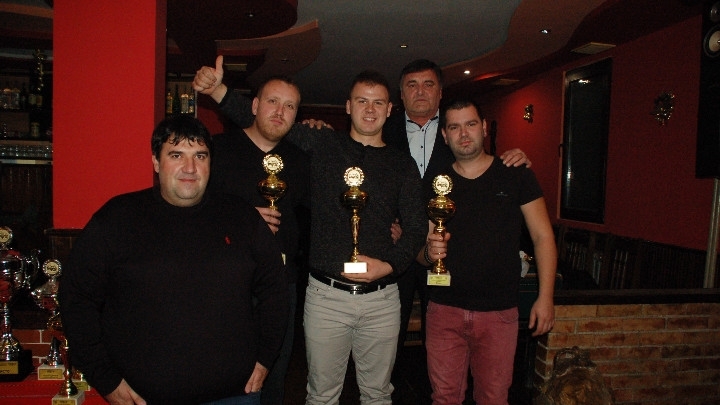 Президентът инж Спас Спасов събра на изискана вечеря всички пилоти