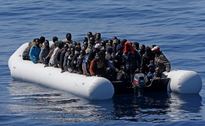 Екипи на турската брегова охрана заловиха 53 ма нелегални мигранти които