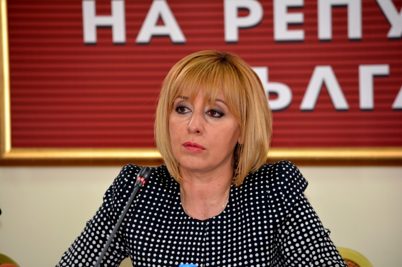 Да бъде избран и детски омбудсман предложи пред журналисти в